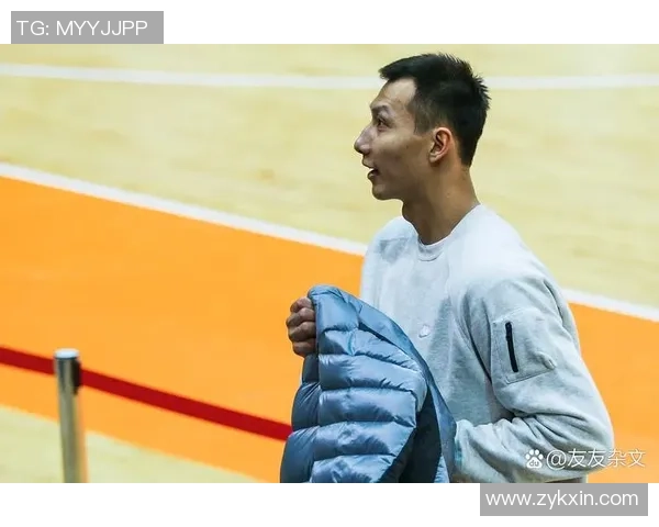 易建联：从篮球场的传奇到生活中的榜样，见证中国体育的辉煌与挑战